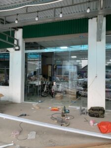 Cửa kính cường lực tại Quảng Trị