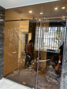 Mẫu phòng kính tắm đẹp ở Quảng Trị