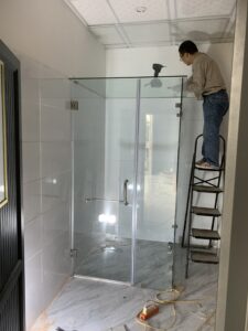 Cabin kính tắm tại Vinh Nghệ An